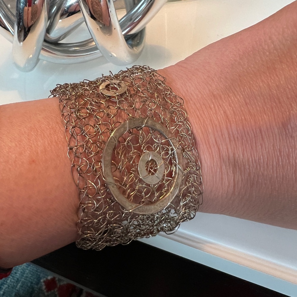 Designer bracelet - Picture 2 of 3